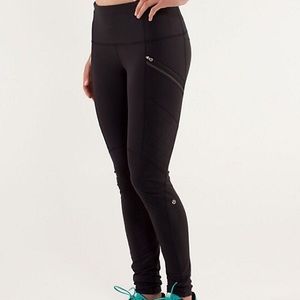 LULULEMON- Quilted Black Leggings- Size 4